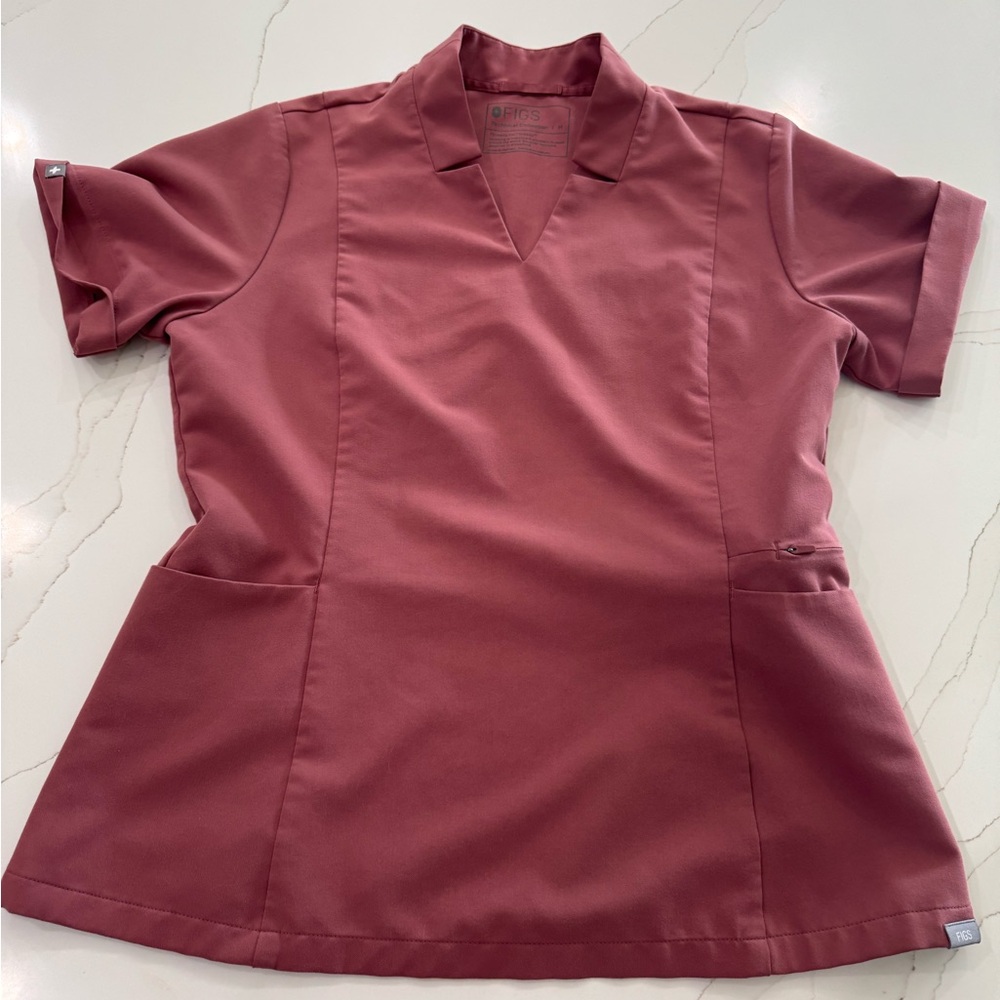 Women’s Figs Mauve Inala Slim 3 pocket scrub top Medium